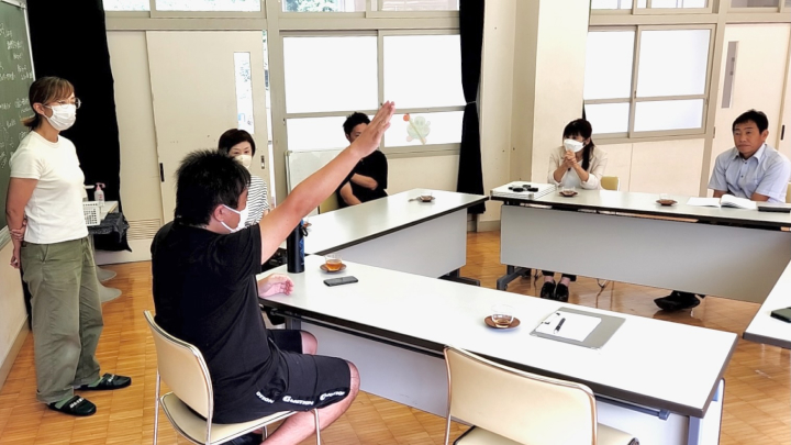 インタビュー イメージ インタビュー イメージ