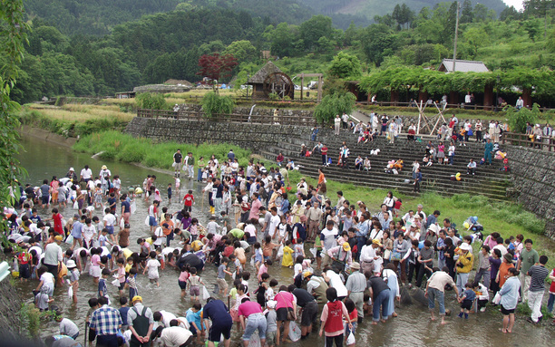 神山温泉まつり 5月