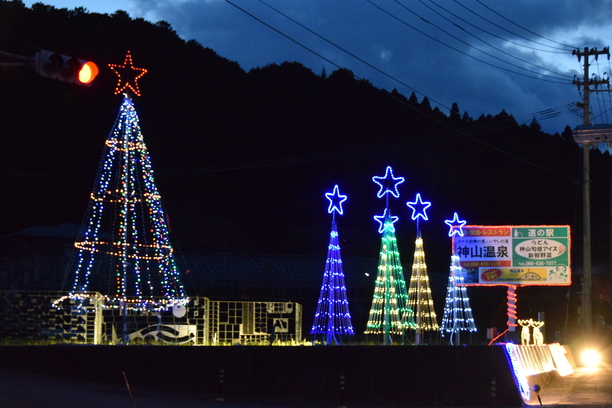 鬼籠野地区クリスマスイルミネーション 12月