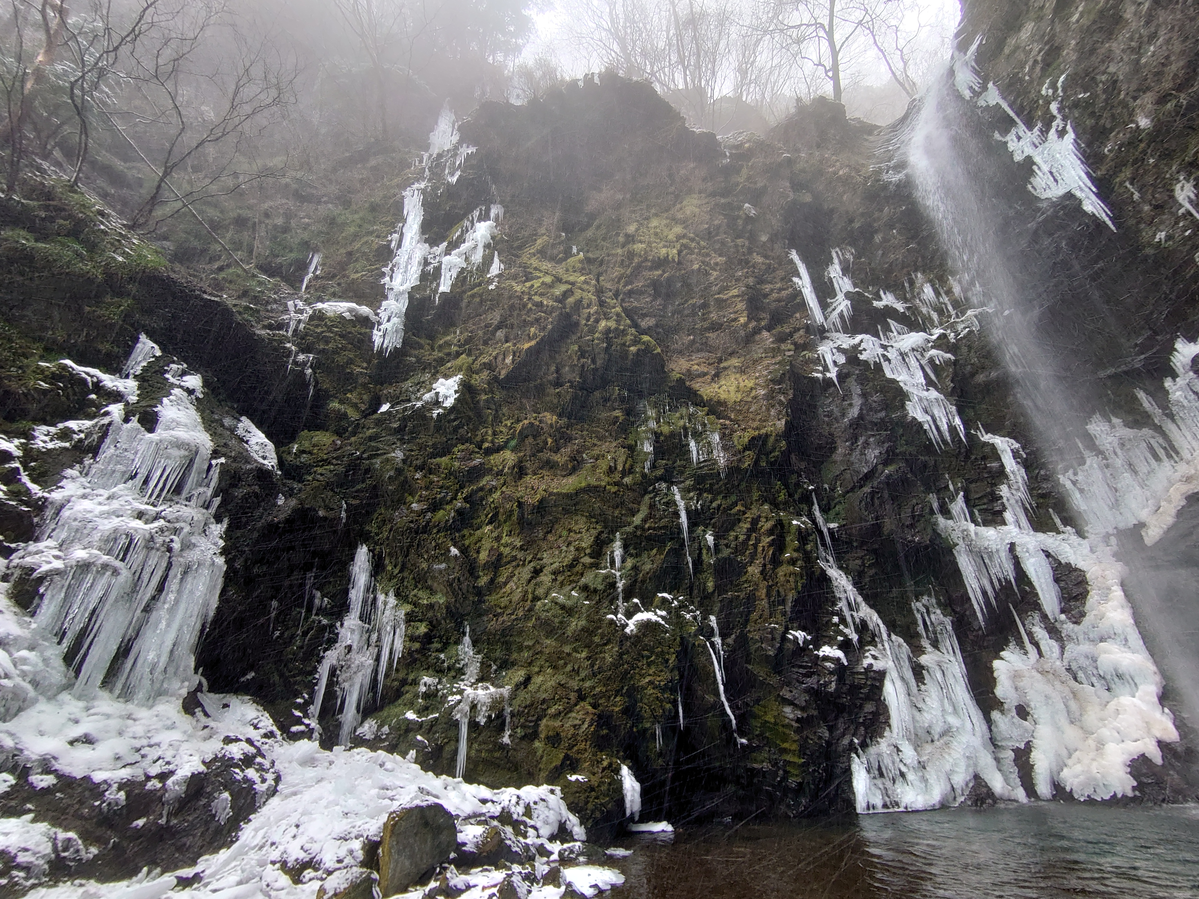 神通滝(2.10).JPG